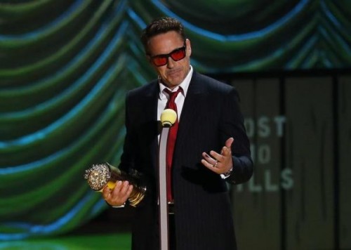 Actor Robert Downey Jr. accepts the MTV Generation Award during the 2015 MTV Movie Awards in Los Angeles, California April 12, 2015.