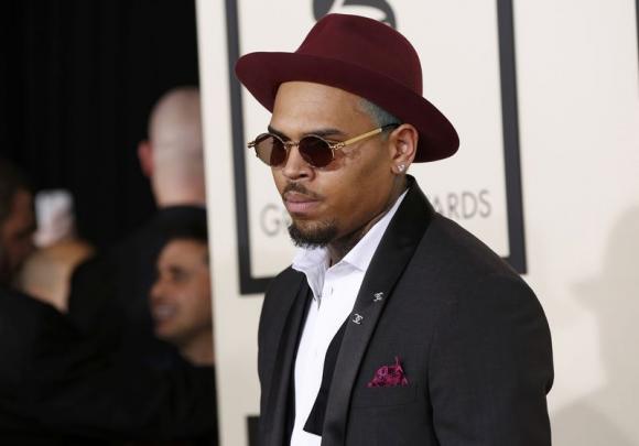 Chris Brown's Canada concerts cancelled after singer denied entry