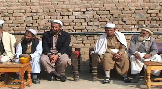 Tirah Valley IDPs threaten sit-in outside Parliament