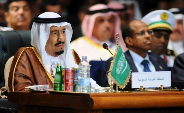 Arab summit agrees on unified military force for crises