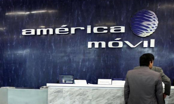 America Movil signs Elektra unit as virtual operator to its network