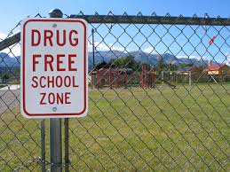 Experts caution against random drug testing in schools