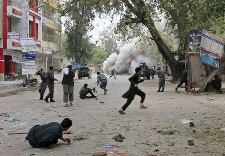 Afghanistan suicide blast kills 40, injures over 100; Pakistan condemns incident
