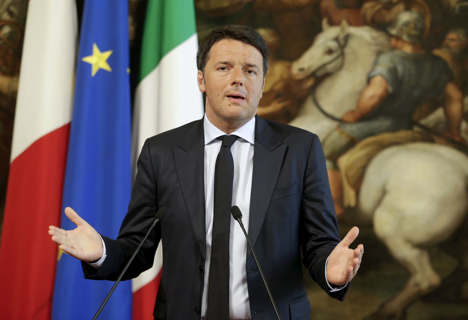 Italy PM urges united EU action to tackle migrant crisis