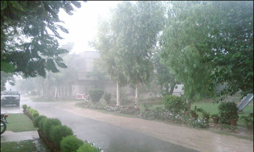 Six killed, 13 injured during rain & windstorm in Gujranwala
