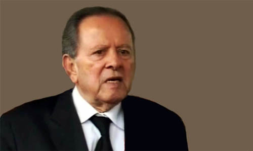 Imran Khan appoints Hafeez Pirzada as lawyer for judicial commission