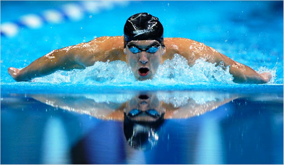 Phelps wins 100m butterfly in racing return