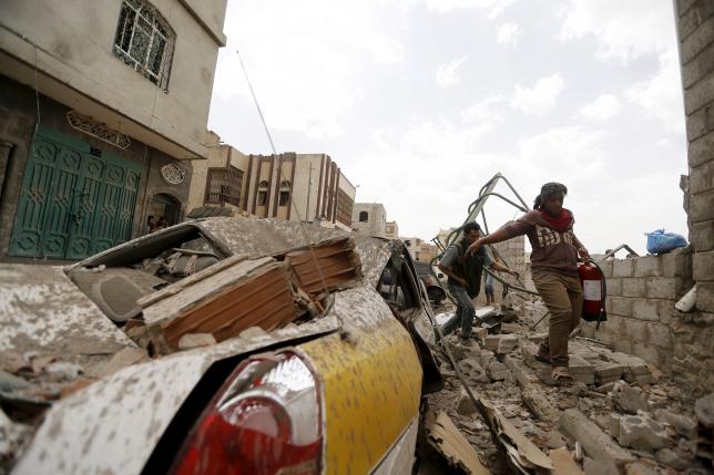 Yemen's Houthis seize provincial capital despite Saudi-led raids