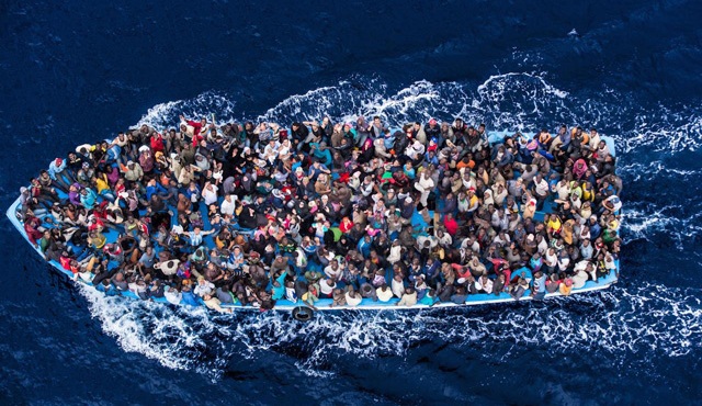 Up to 700 feared dead after migrant boat sinks off Libya