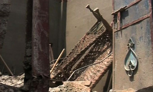 Four kids among eight injured in Lahore roof collapse 