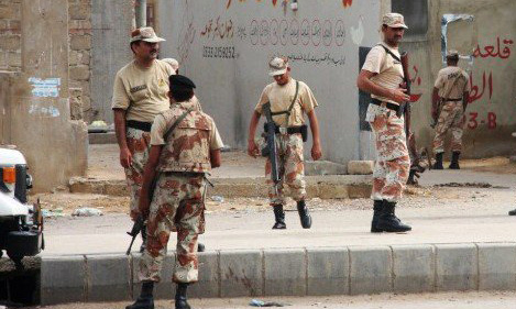 Sindh Ragers detains five workers of a political party in Karachi