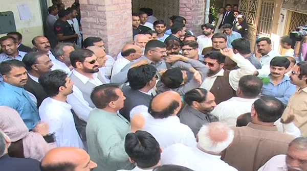 Asif Zardari fails to appear before accountability court, workers scuffle with police