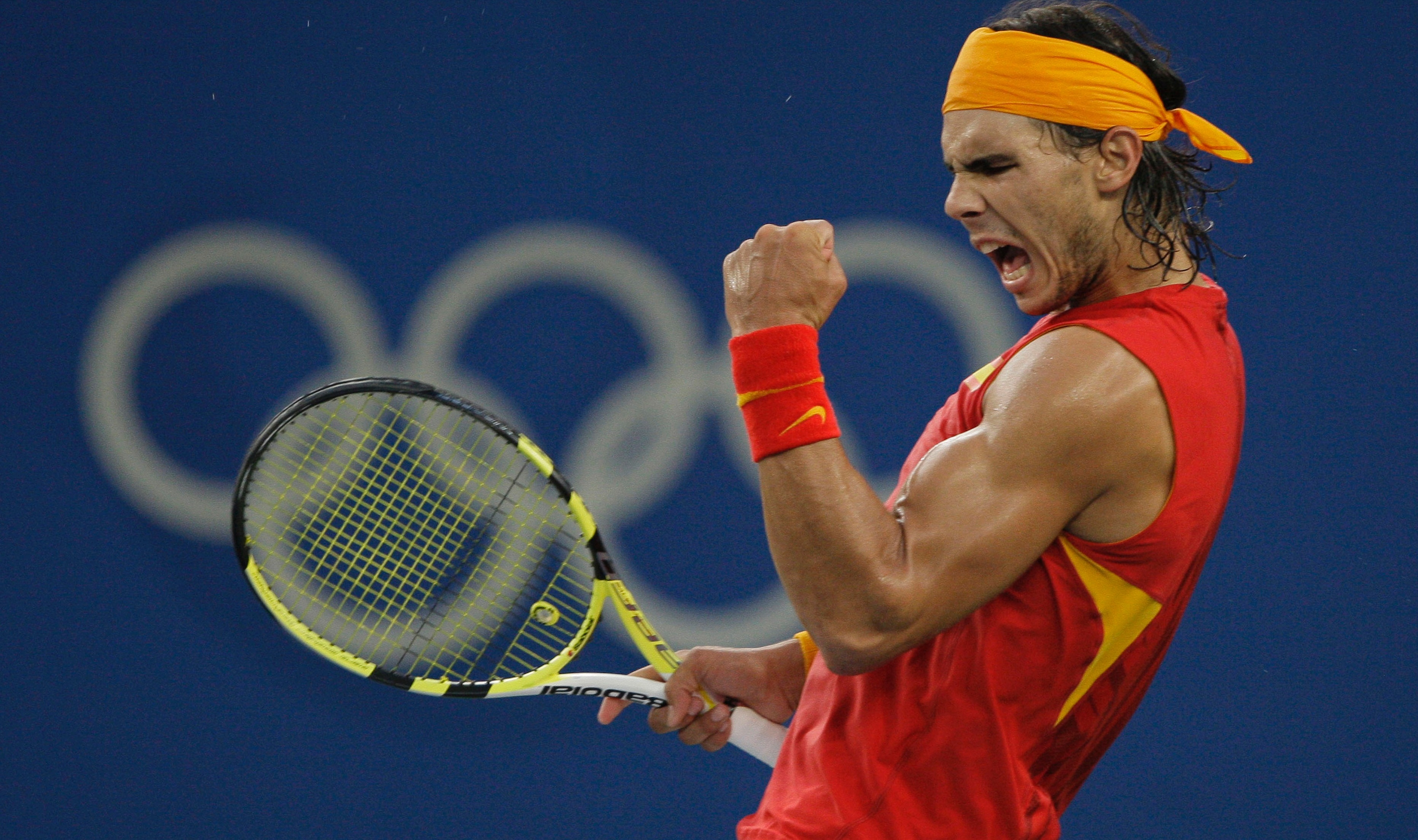 'Almost perfect' Nadal cruises past Isner into Rome quarters