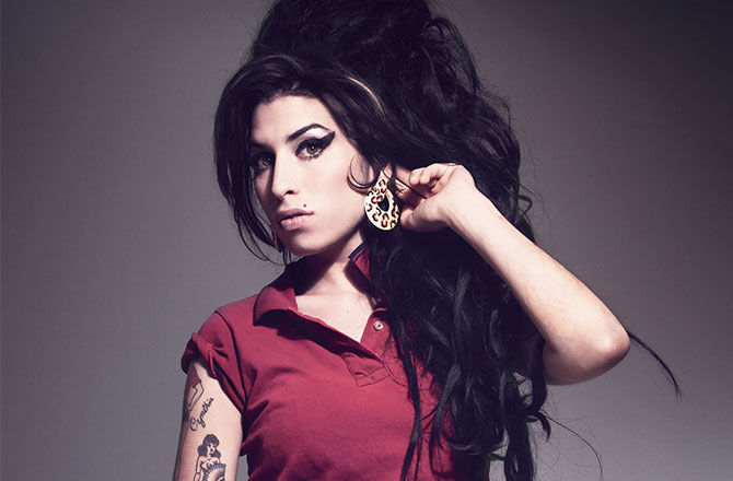 'AMY' biopic gives 'organic' picture of Winehouse, filmmaker says