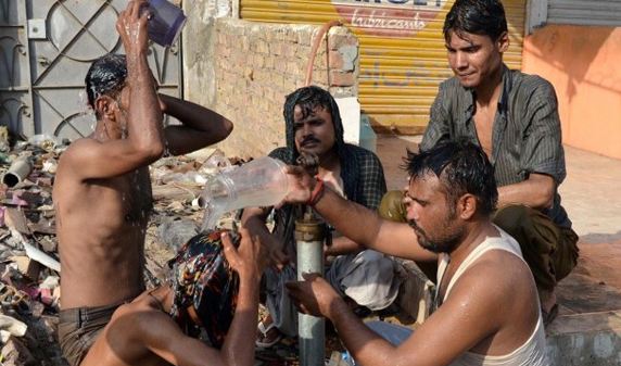 Karachi heatwave: Death tally reaches 1,130 as 27 more die; Met office forcasts hot day today