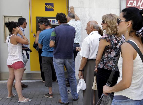 Greece to shut banks, stock exchange on Monday as crisis deepens