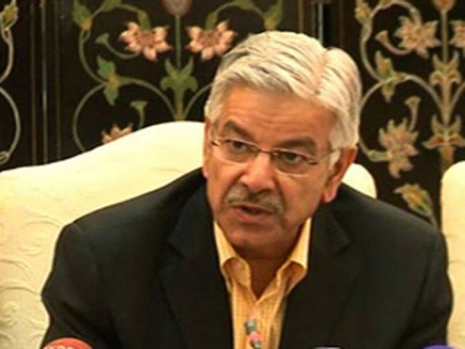 Defence Minister Khawaja Asif raises doubt over MQM chief being Pakistani