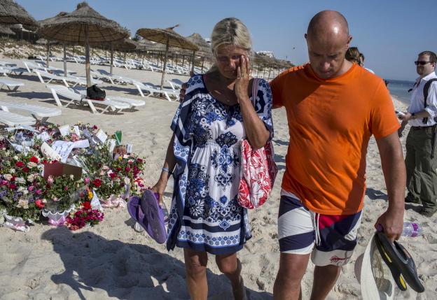 Tunisia arrests suspects associated with beach hotel attacker