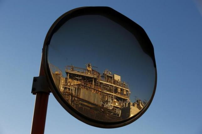 Oil prices rise on hopes for China stimulus