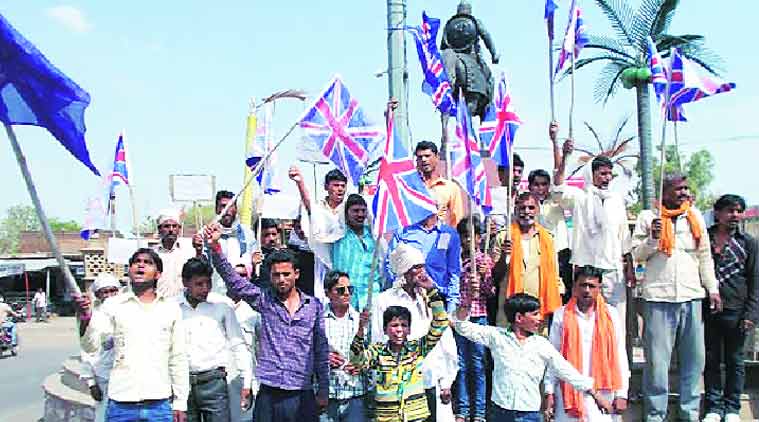 Now Indian farmers wave British flags during protest against power shutdown