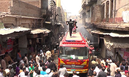 12 shops gutted as fire erupts in Chiniot’s Rail Bazar