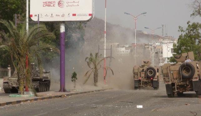 Anti-Houthi forces advance in Yemen amid heavy Arab air strikes