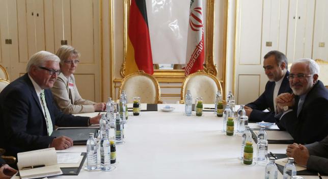 No breakthrough at Iran nuclear talks, ministers push for deal soon