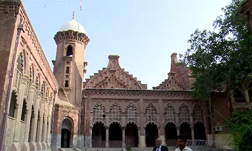 LHC larger bench to hear petition seeking treason case against MQM chief Altaf Hussain