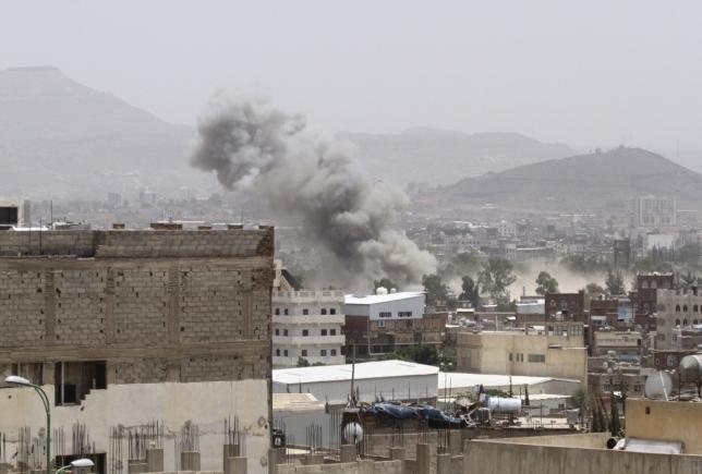 Saudi-led air strikes hit Yemeni cities two hours into truce