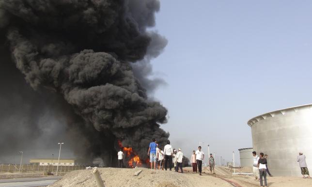 Houthi attack sets refinery ablaze in Yemeni city Aden