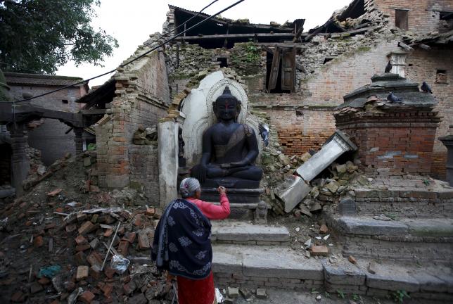 Quake-hit Nepal to train 50,000 workers for reconstruction