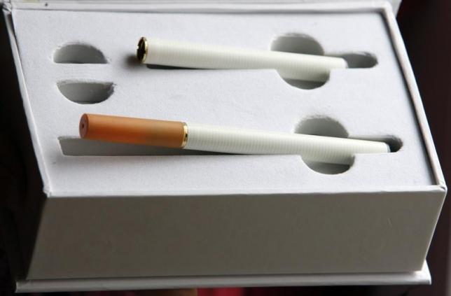 Family, peers influence teens' e-cigarette use