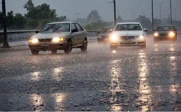 Showers turn weather pleasant in parts of the country; Met office forecasts heavy rains in Sindh, KPK