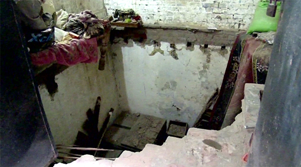 2 kids die, parents injured in Lahore roof collapse