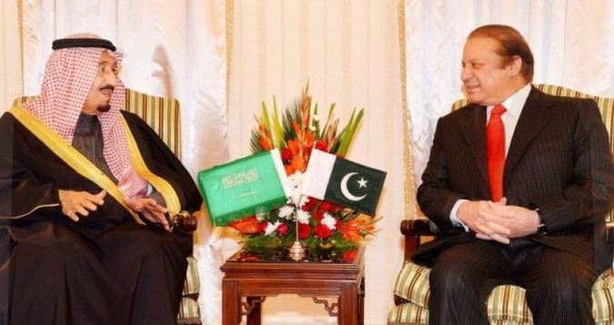 PM Nawaz meets King Salman in Makkah, performs Umrah