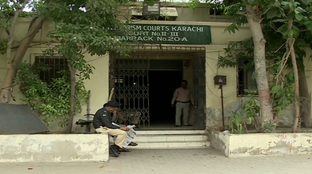 Karachi: Lawyers boycott court proceedings to protest colleague's murder