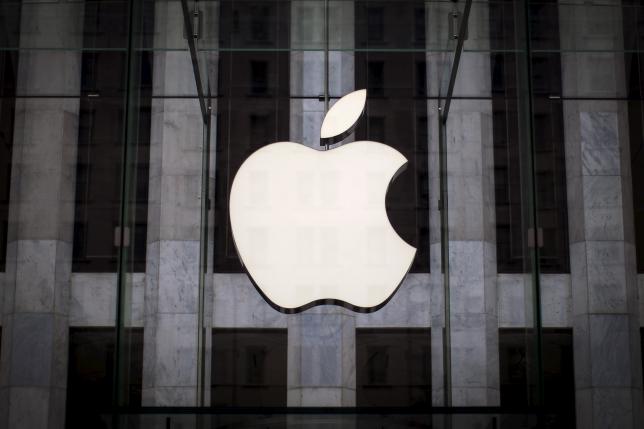 Hedge funds added Apple shares in second quarter, filings show