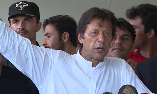 Zardari not returning out of corruption fear, says PTI chief Imran Khan