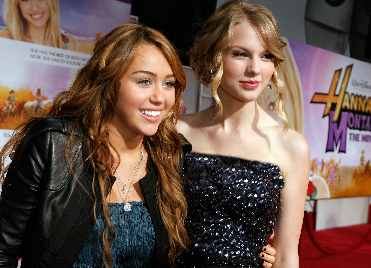 Swift leads winners but West, Cyrus rule MTV Video Music Awards