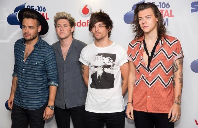One Direction breaks streaming record as it tops UK chart