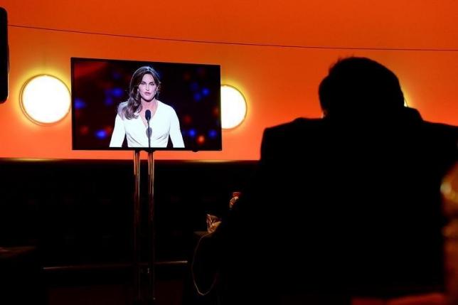 Caitlyn Jenner has name, gender change officially approved in California