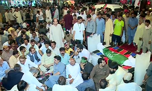 PTI workers end sit-in against murder of candidate in Lahore