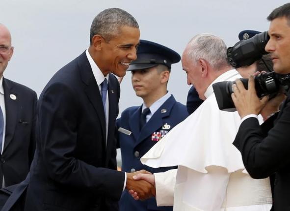 Pope starts US trip with modesty, tone of conciliation
