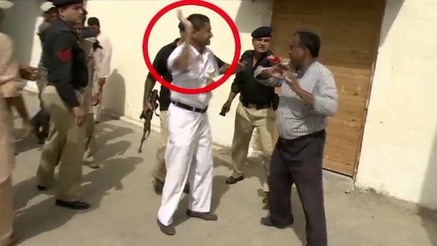 92 News reporter Chand Nawab manhandled at Karachi Cantonment Station