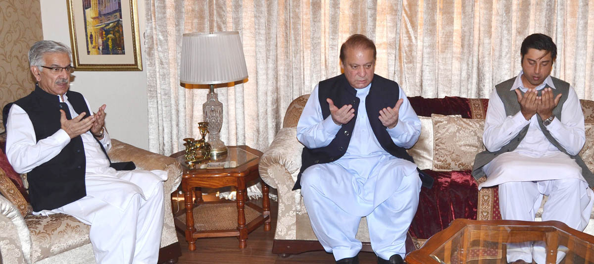 PM Nawaz Sharif visits residence of Late Shuja Khanzada