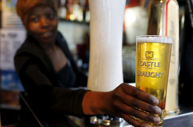 AB InBev faces delicate balance in structuring SABMiller bid