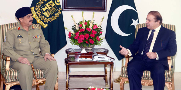 COAS Gen Raheel Sharif meets PM Nawaz, discusses internal security situation