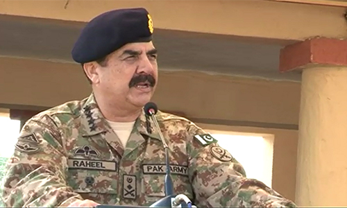 COAS General Raheel Sharif visits Nowshera Armoured Corps Centre