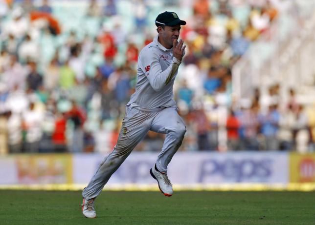 Calm De Villiers leads South Africa to win over New Zealand