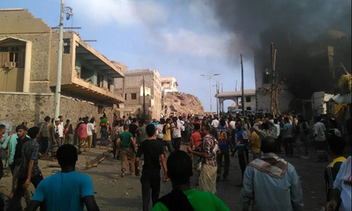7 killed, 10 injured in powerful blast outside presidential residence in Aden
